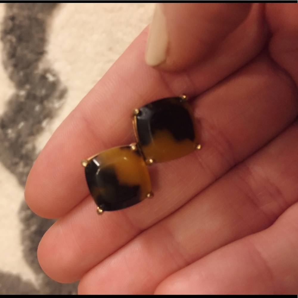 Tortoiseshell studs
